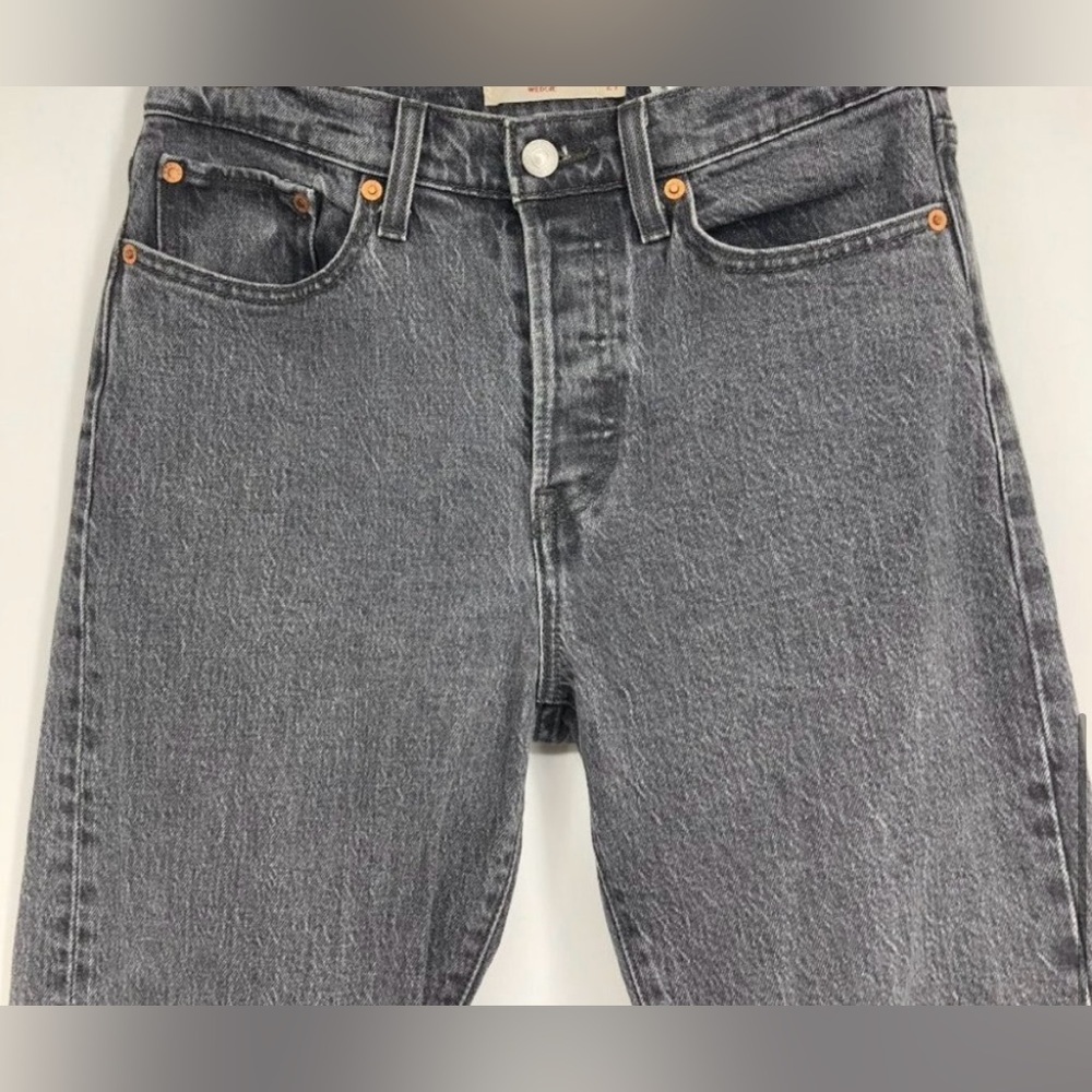 Levi's grey wash Wedgie -straight jean -raw hem buttonfly high waist Sz 30 -EUC​ - Picture 5 of 6